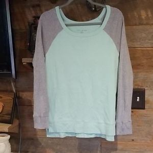 Euc Calvin Klein sweatshirt